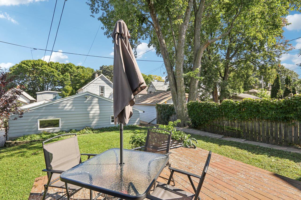 2422 South Woodward STREET 2424