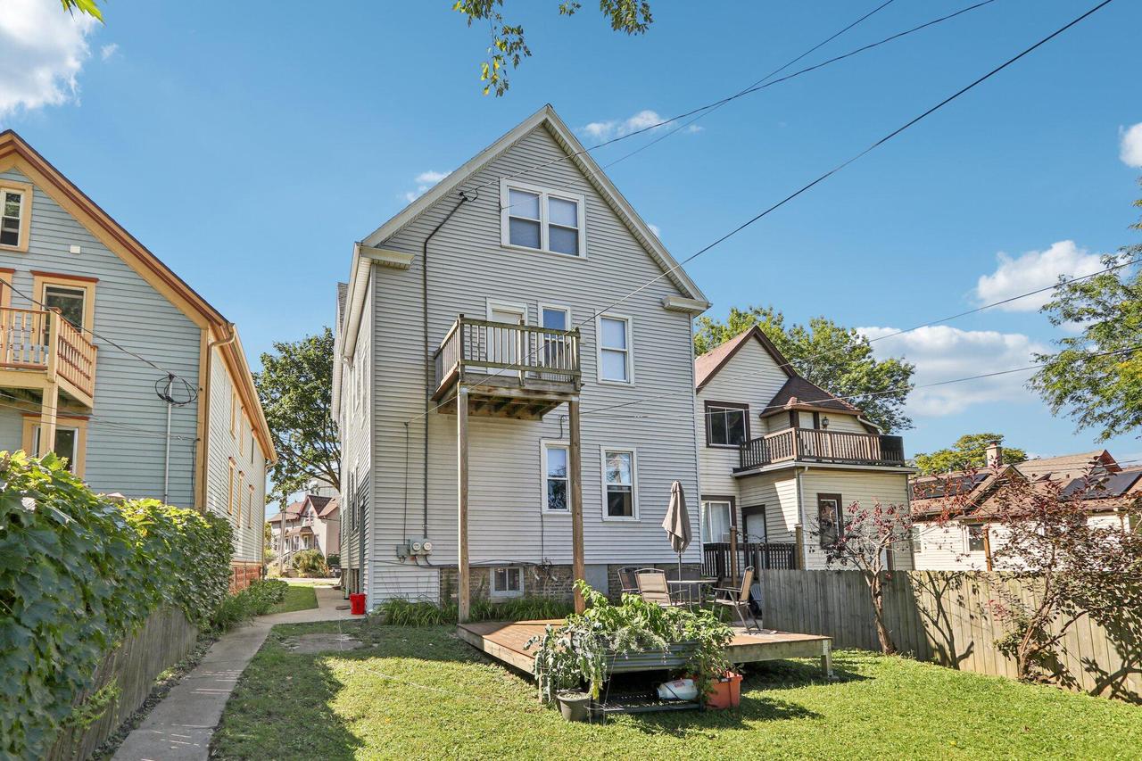 2422 South Woodward STREET 2424