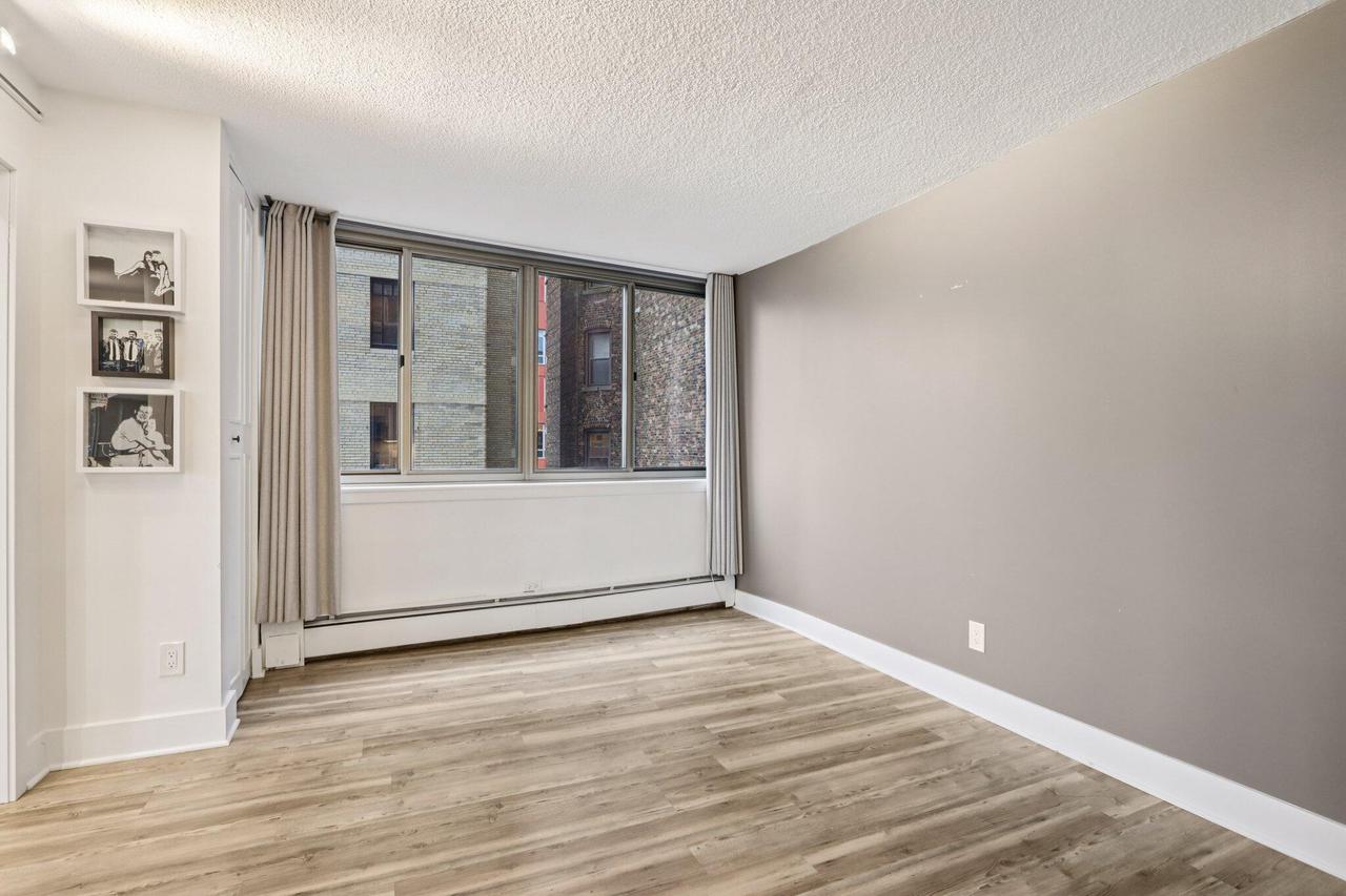 1919 North Summit AVENUE 1D