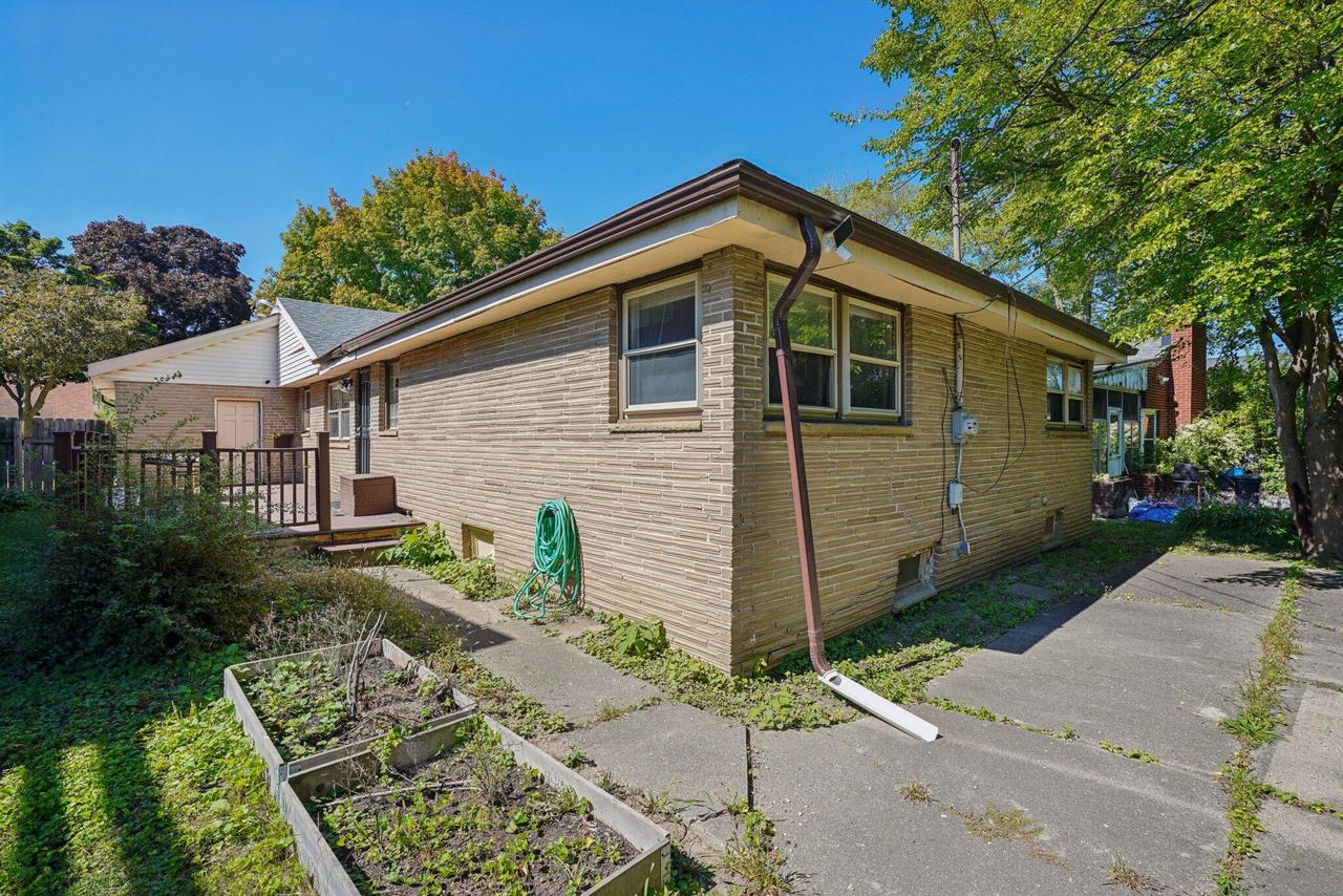 3950 North 58th STREET