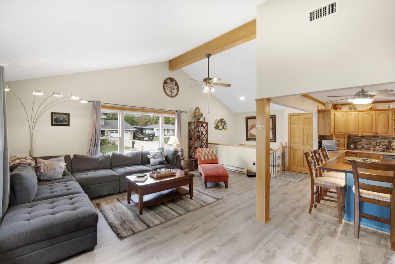 S73W16773 Briargate LANE