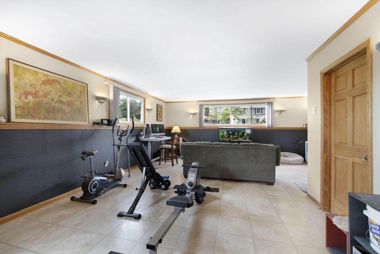 S73W16773 Briargate LANE