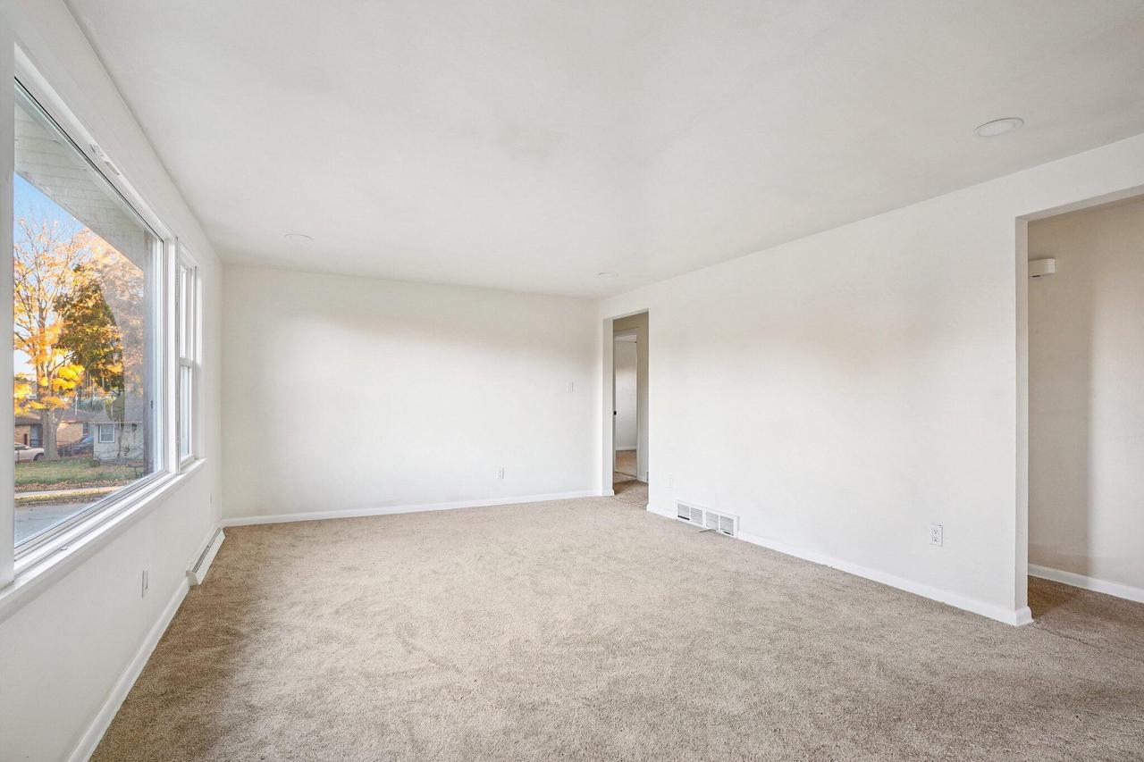 4607 North 79th STREET 4609