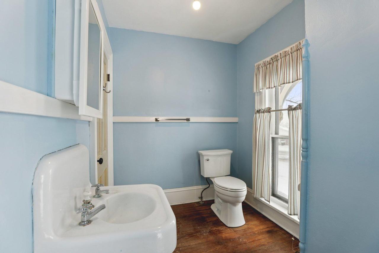 216 East Madison STREET