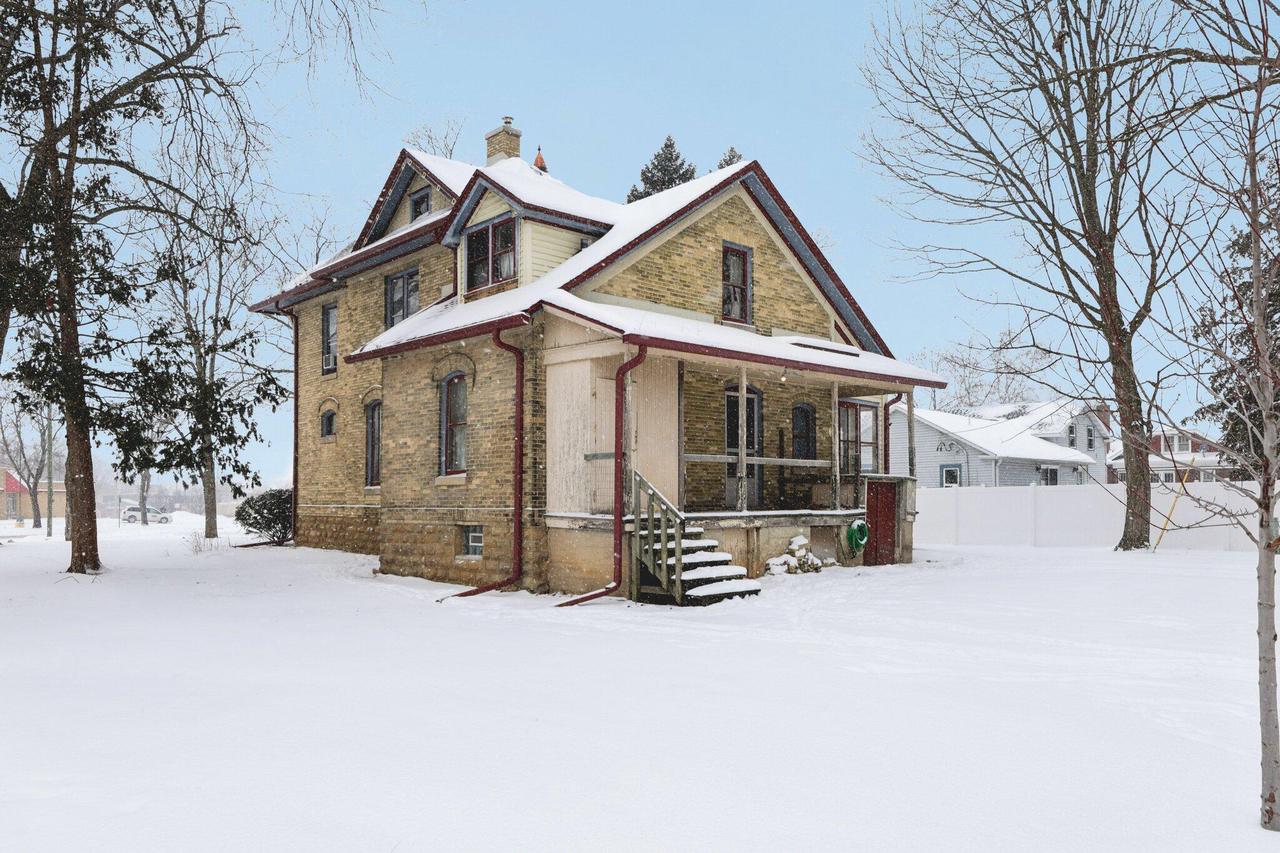 216 East Madison STREET