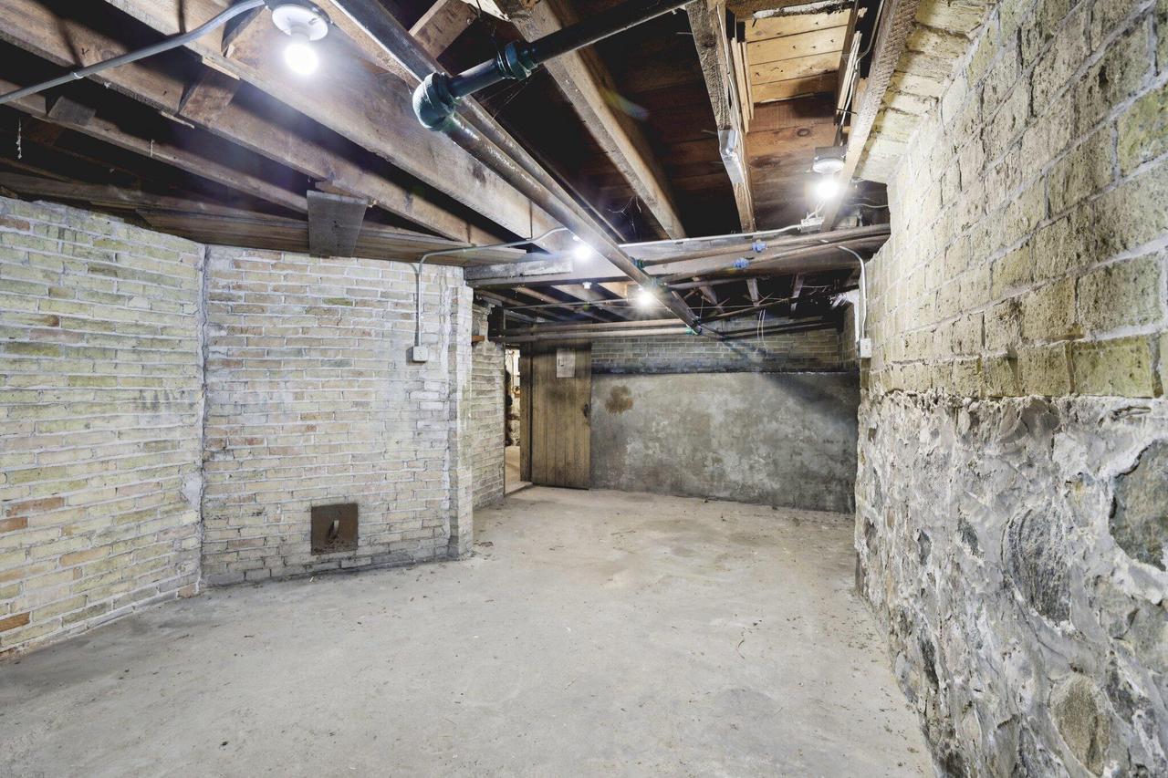 216 East Madison STREET