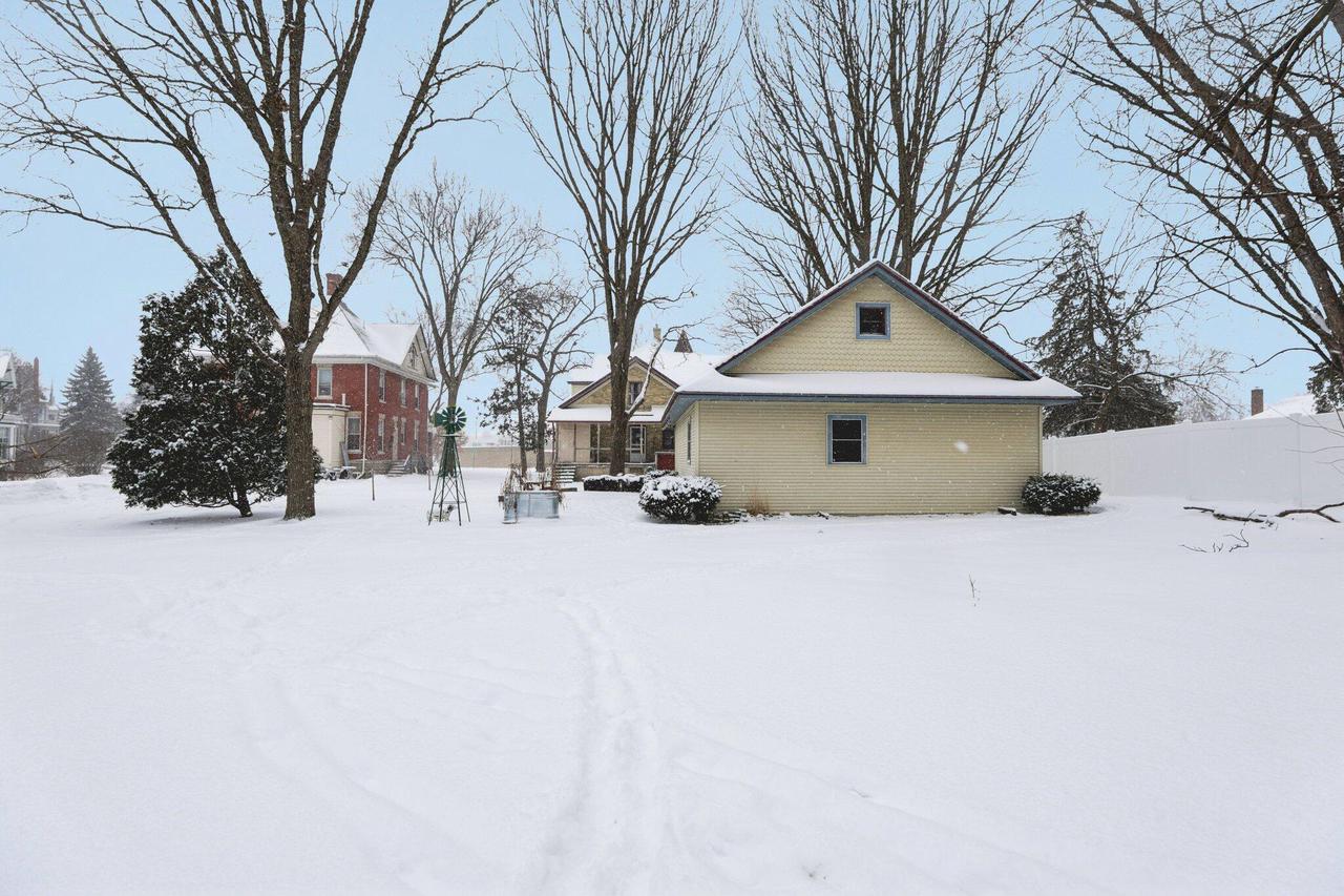 216 East Madison STREET