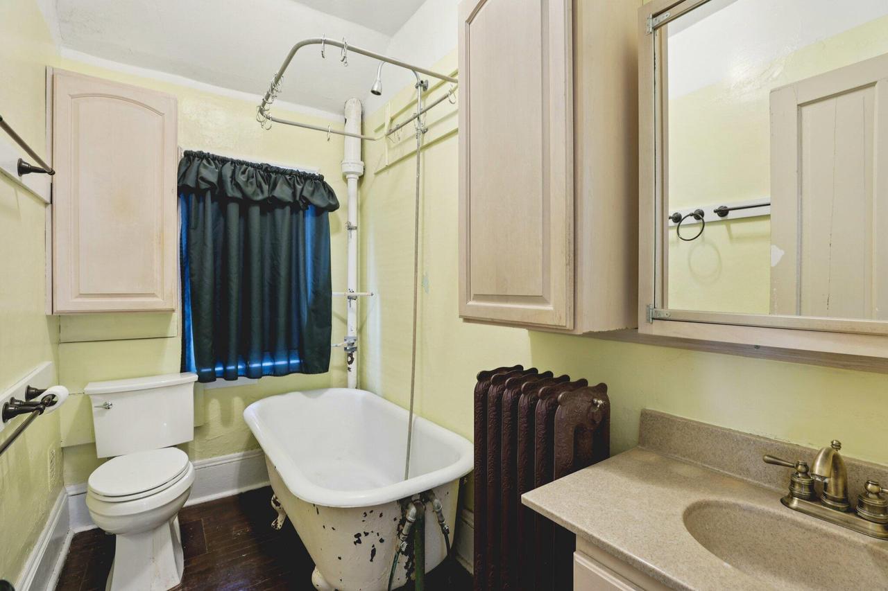 216 East Madison STREET