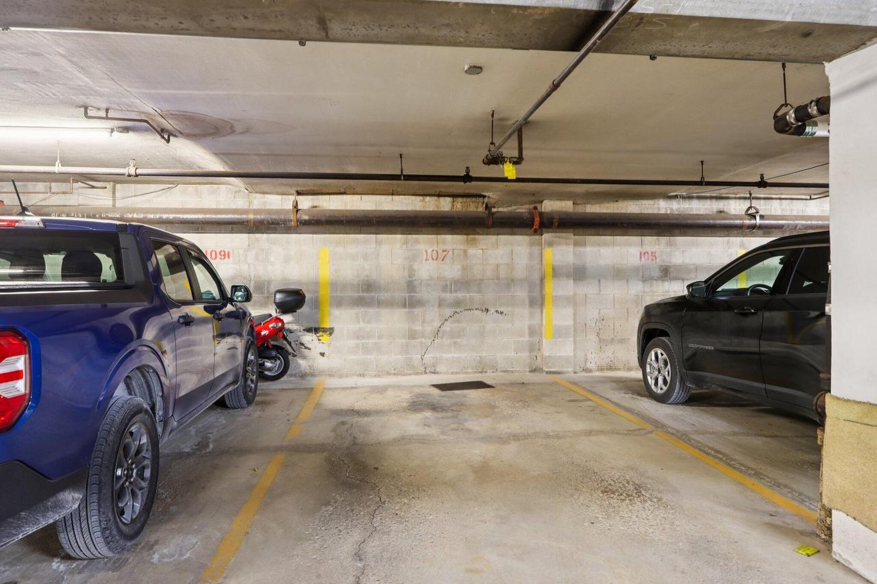 5200 South Tuckaway BOULEVARD 107A