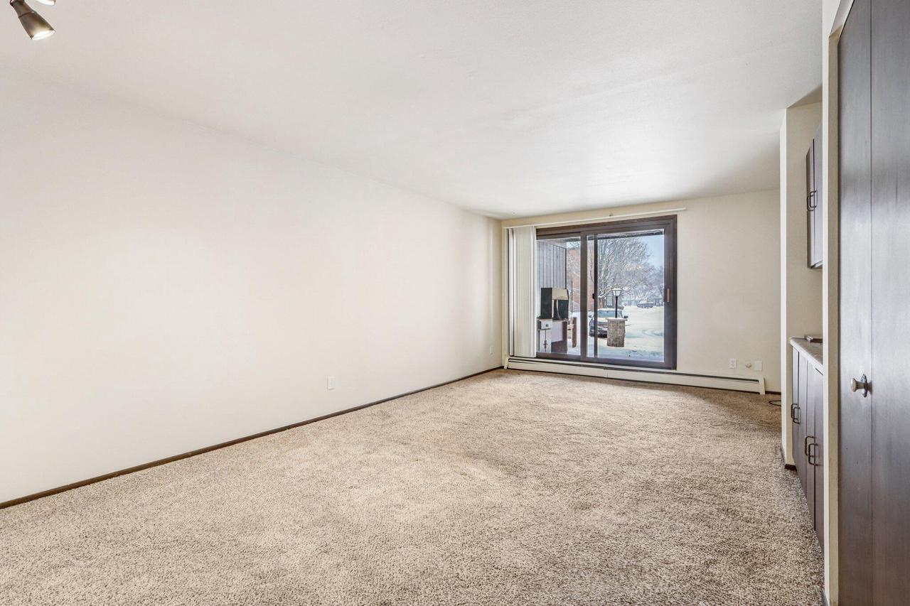 5200 South Tuckaway BOULEVARD 107A