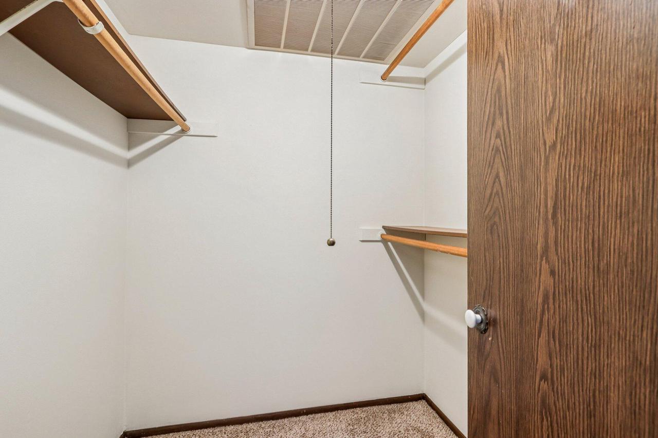 5200 South Tuckaway BOULEVARD 107A