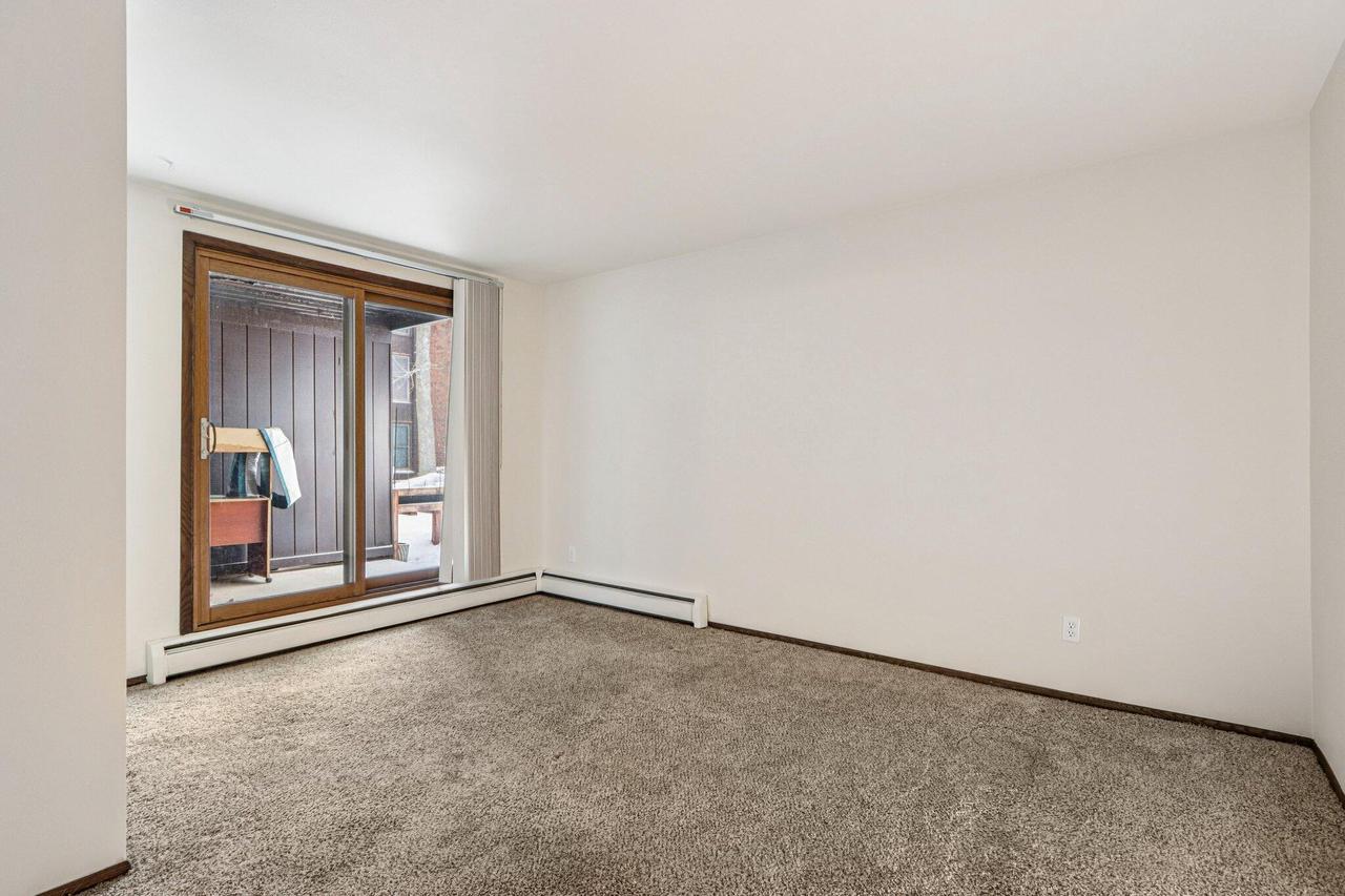 5200 South Tuckaway BOULEVARD 107A