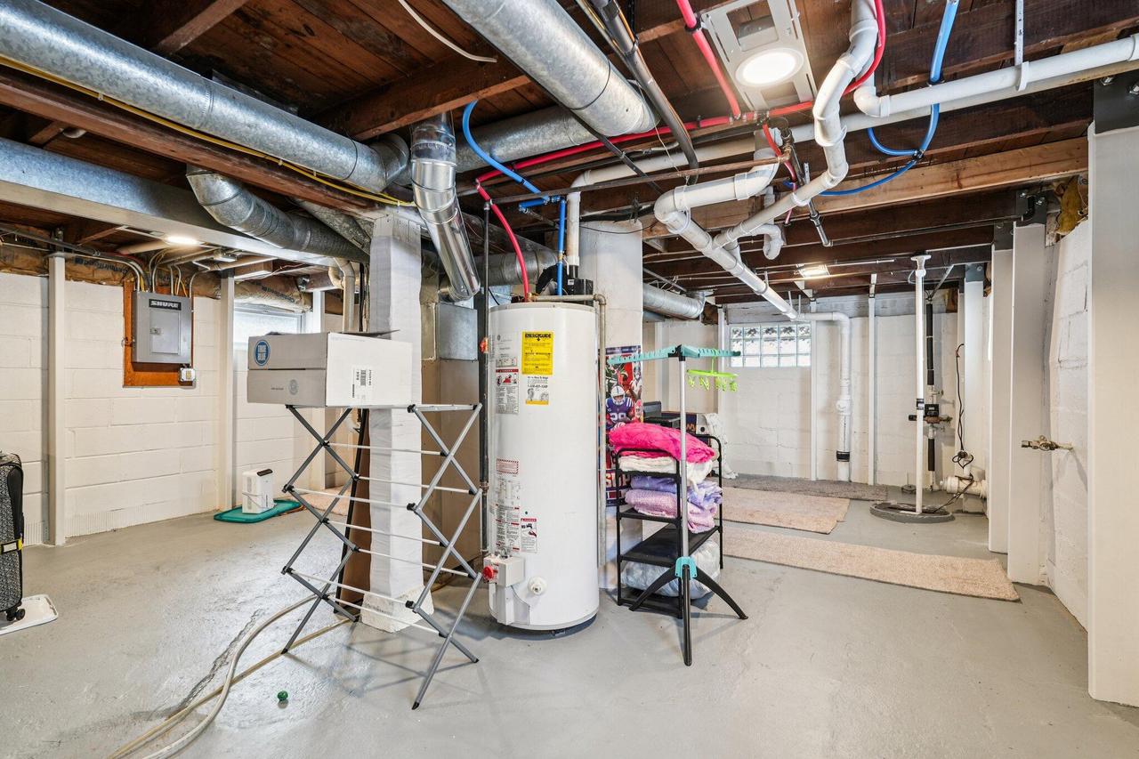 4928 North 107th STREET