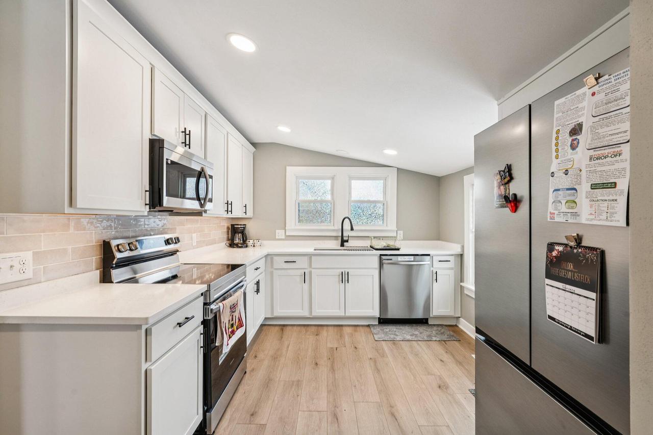 4928 North 107th STREET