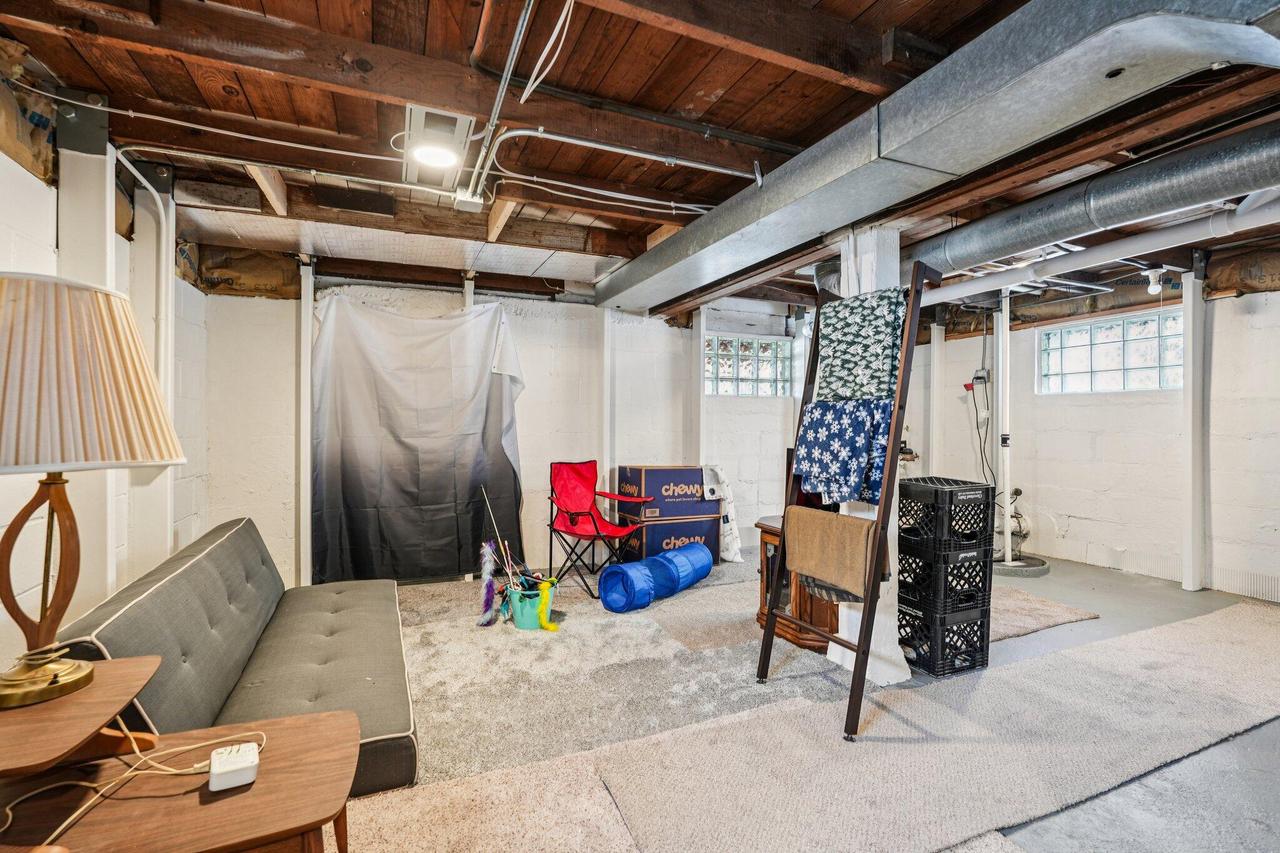 4928 North 107th STREET