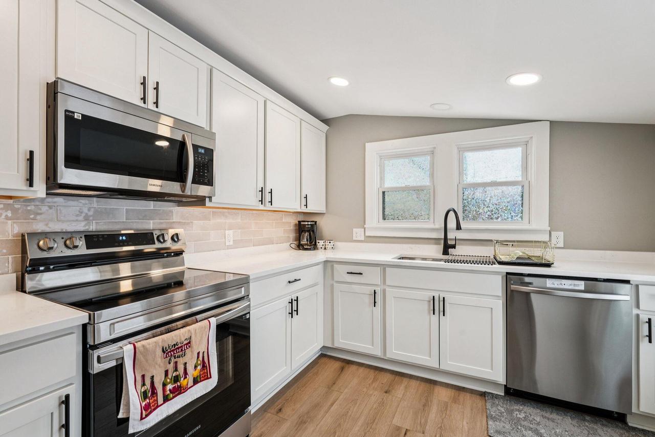 4928 North 107th STREET