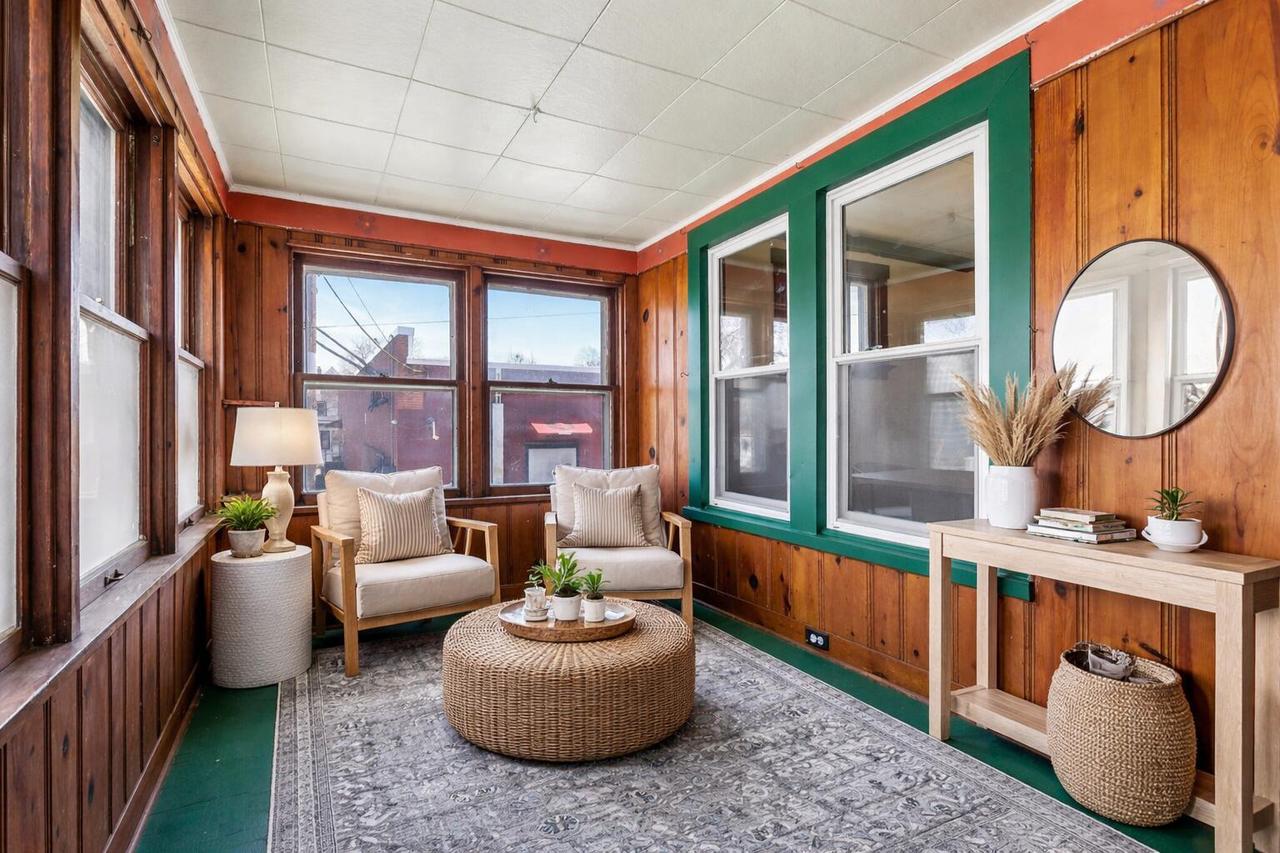 817 East Otjen STREET