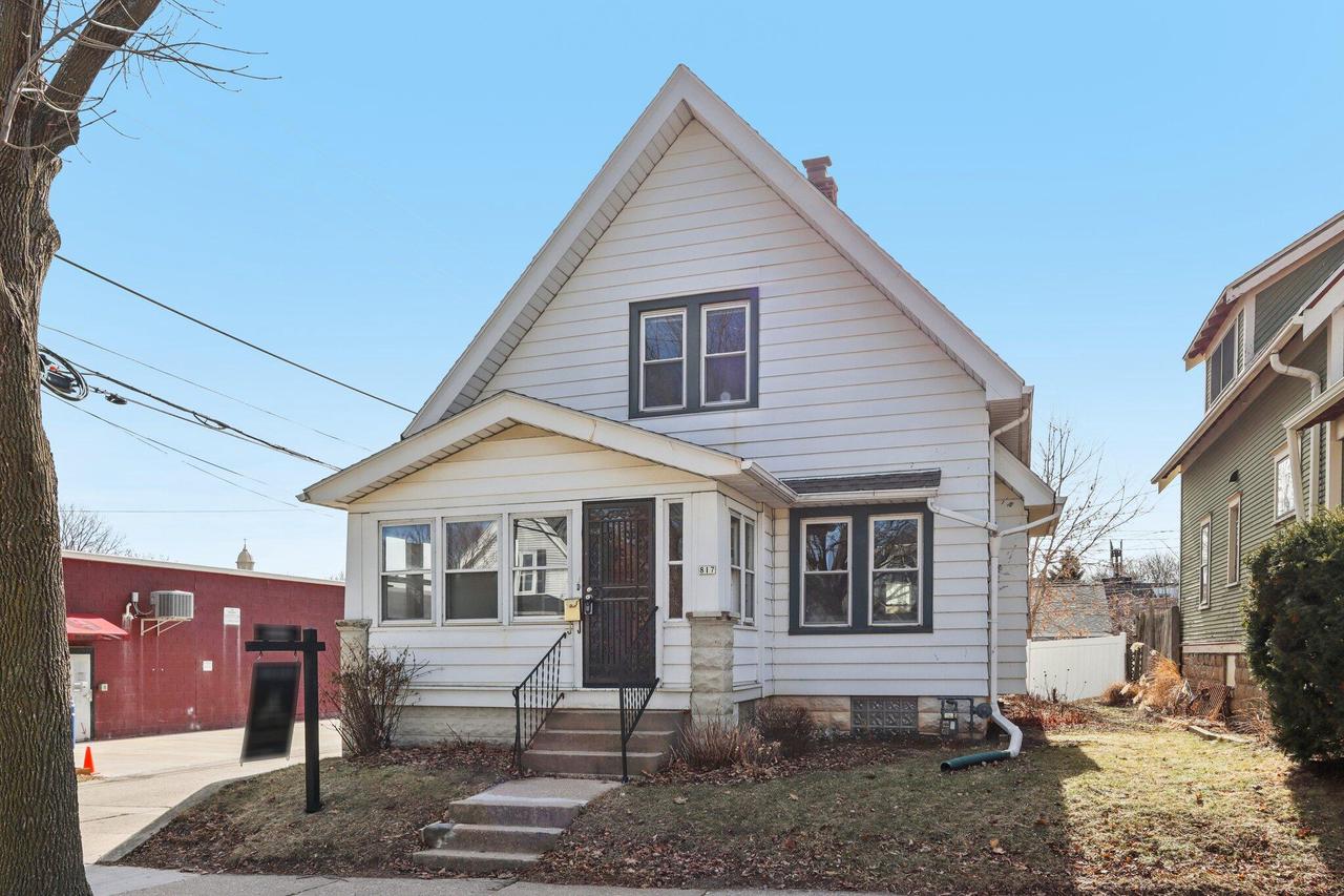 817 East Otjen STREET