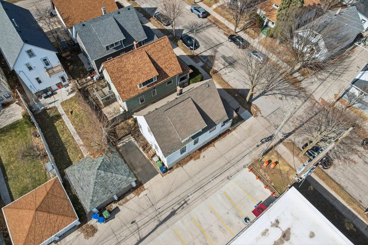 817 East Otjen STREET