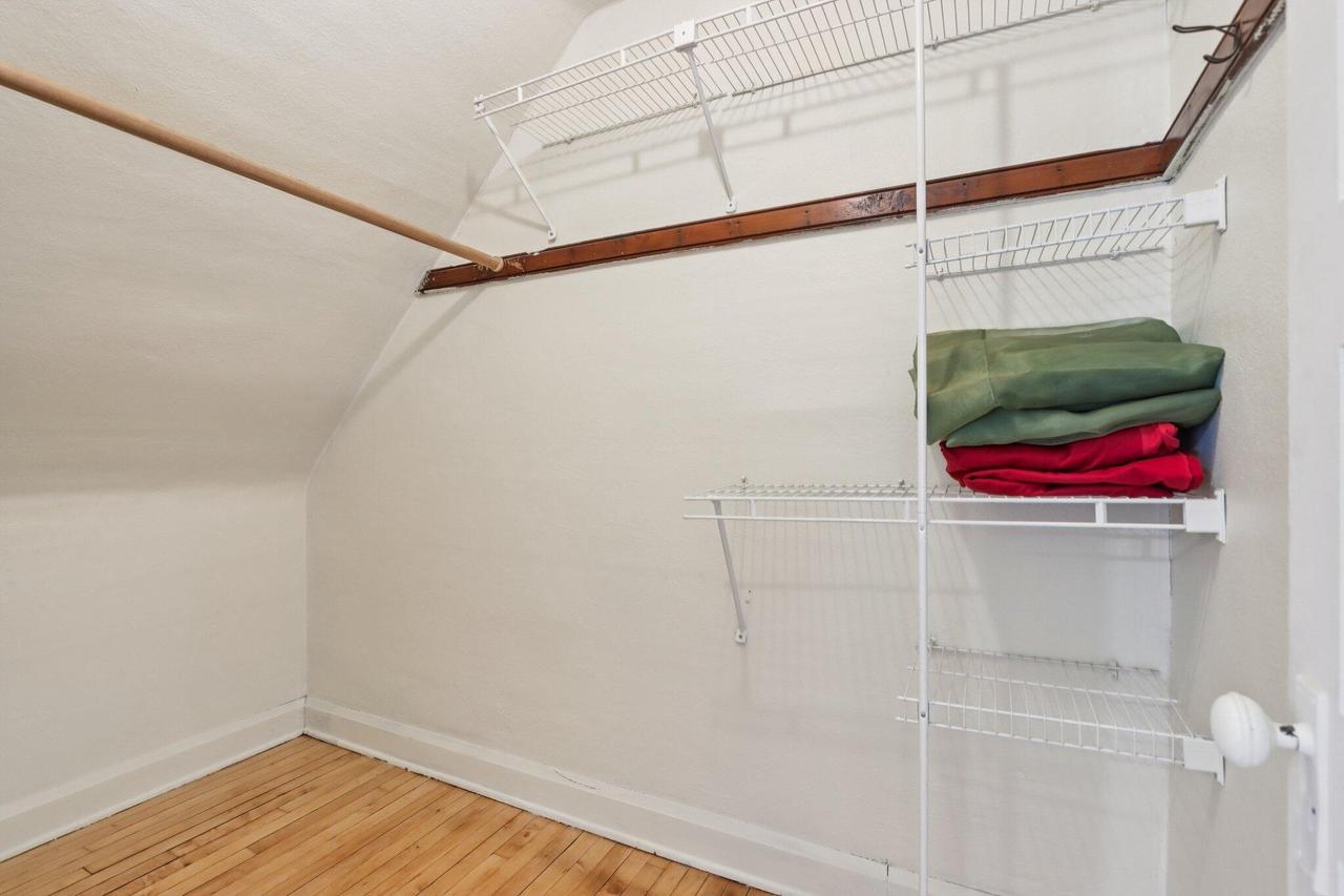 817 East Otjen STREET