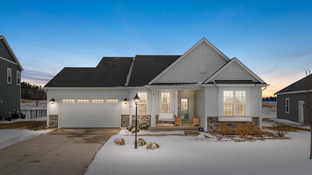35097 Yahara DRIVE
