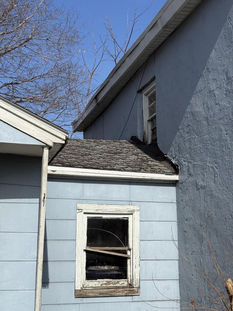 220 South Locust STREET