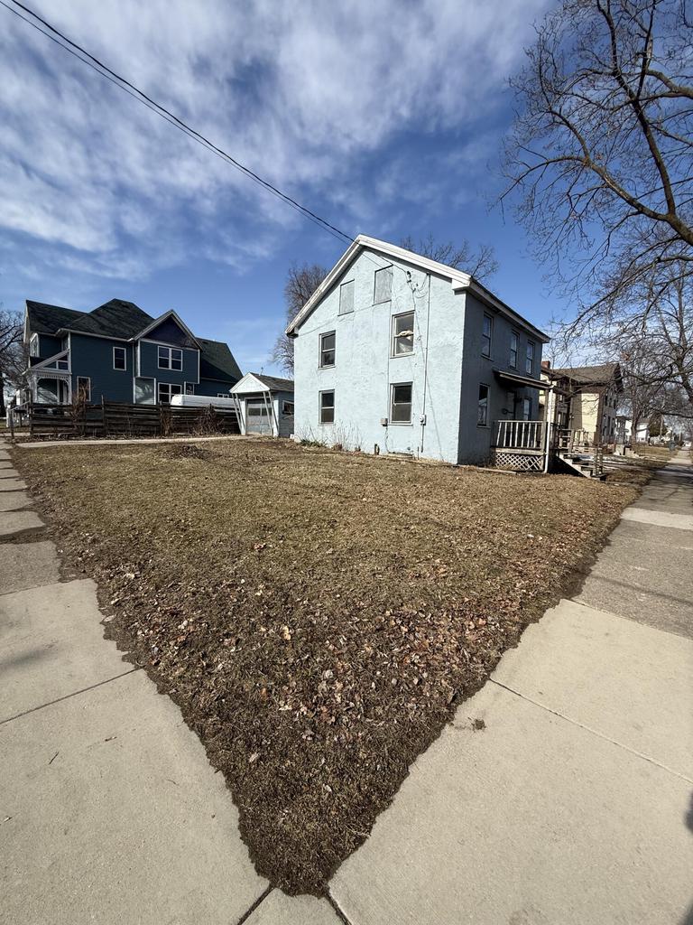 220 South Locust STREET