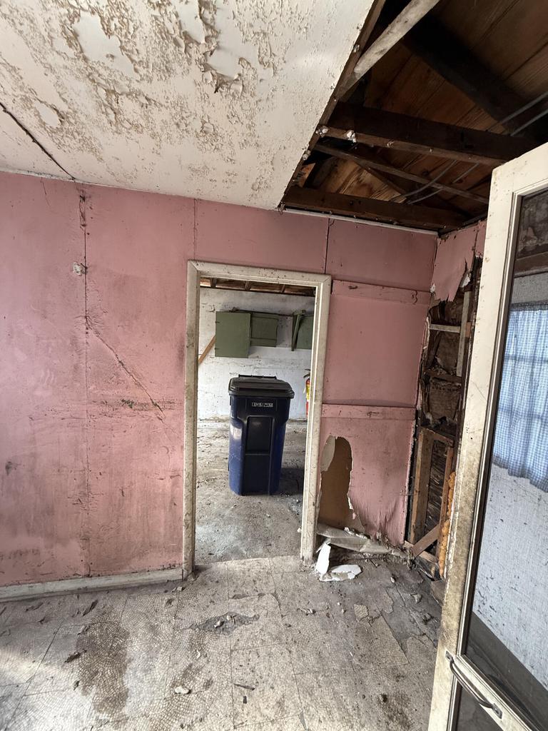 220 South Locust STREET