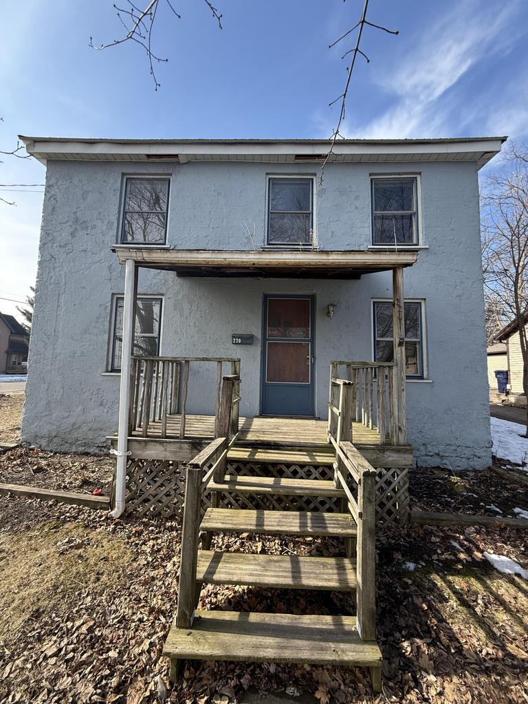 220 South Locust STREET