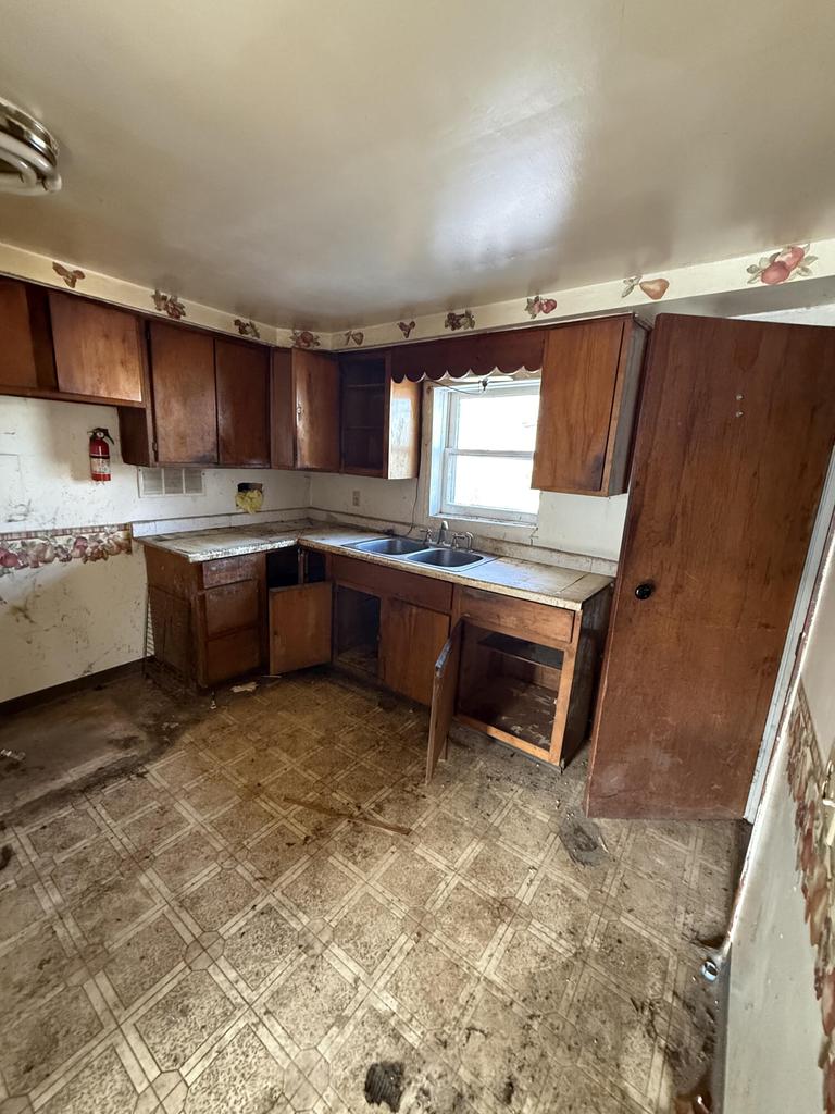 220 South Locust STREET