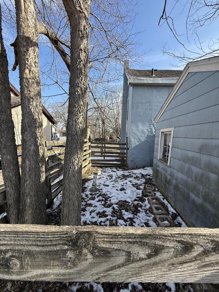 220 South Locust STREET