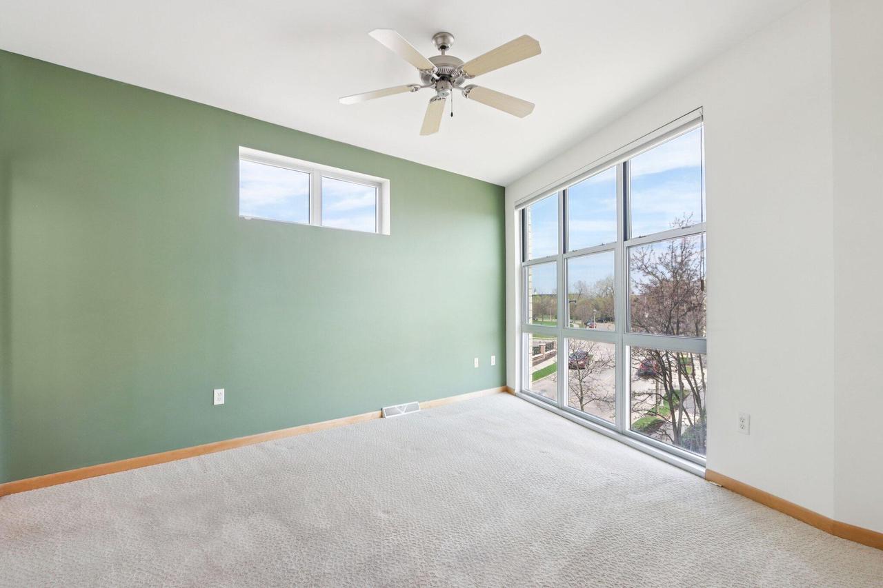 2118 North Commerce STREET