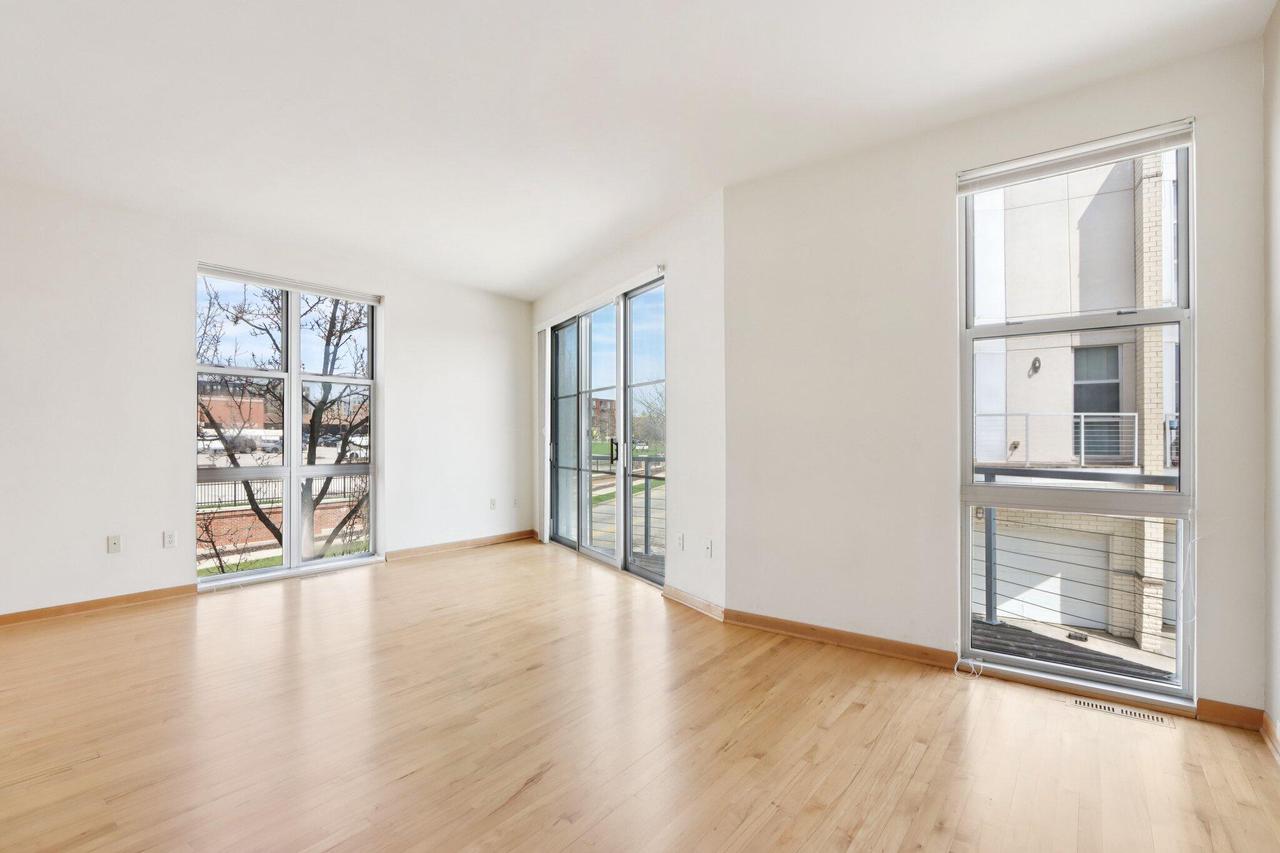 2118 North Commerce STREET