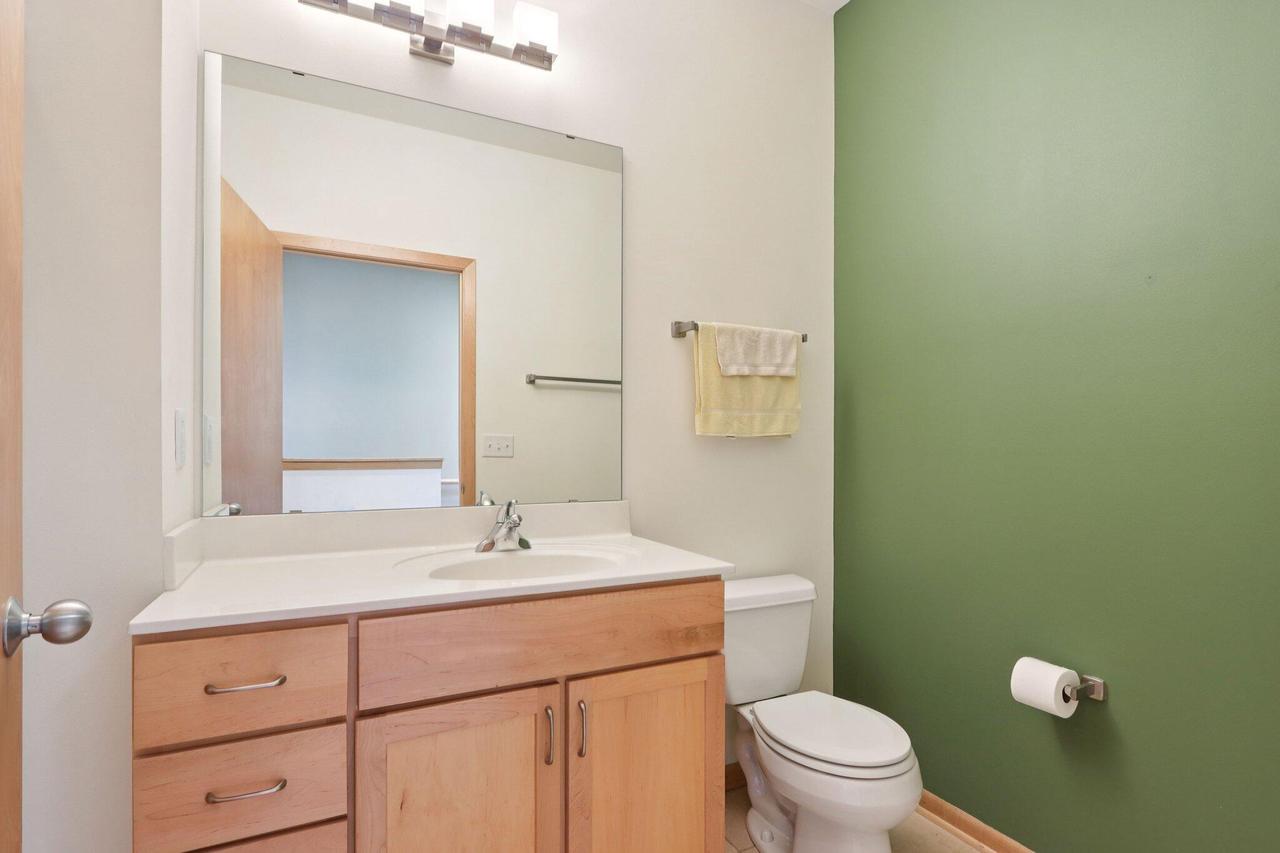 2118 North Commerce STREET