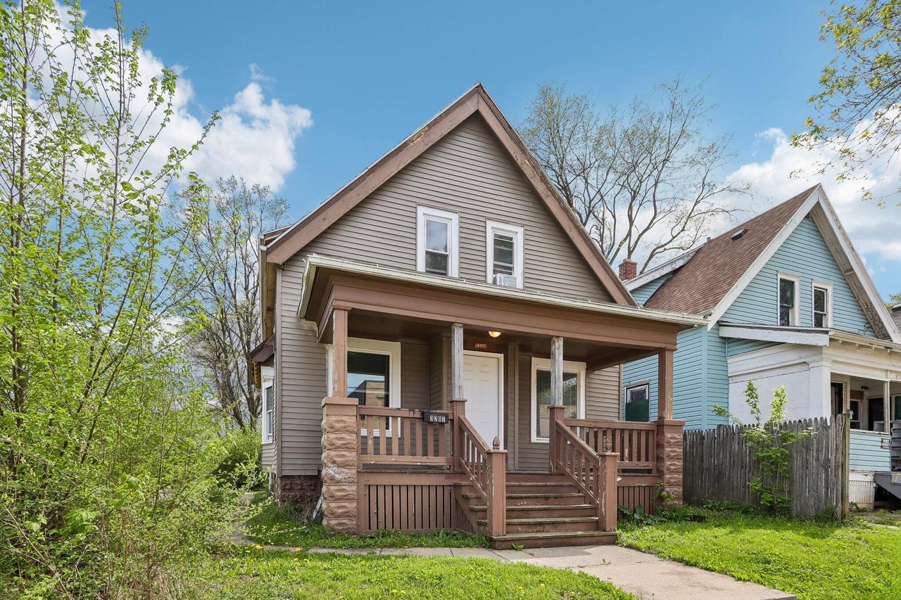3207 W Auer AVENUE