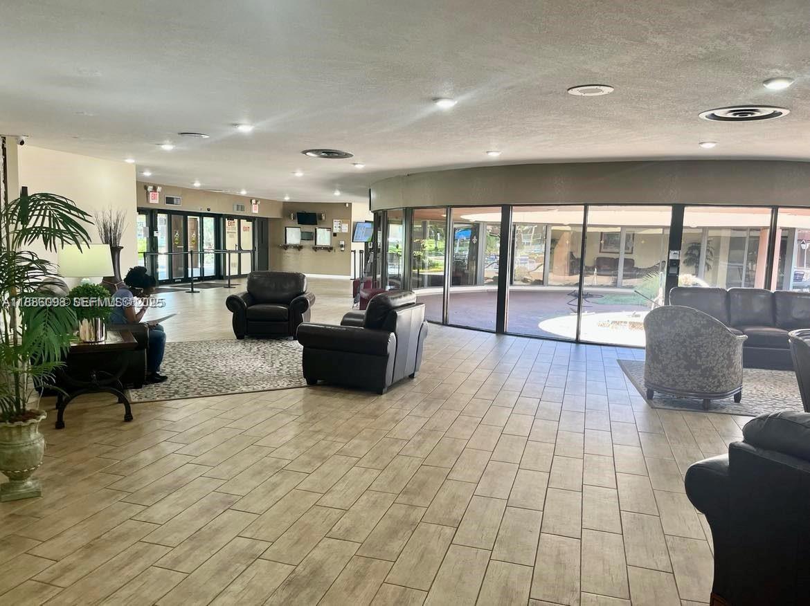 9841 Sunrise Lakes Boulevard Unit: 307