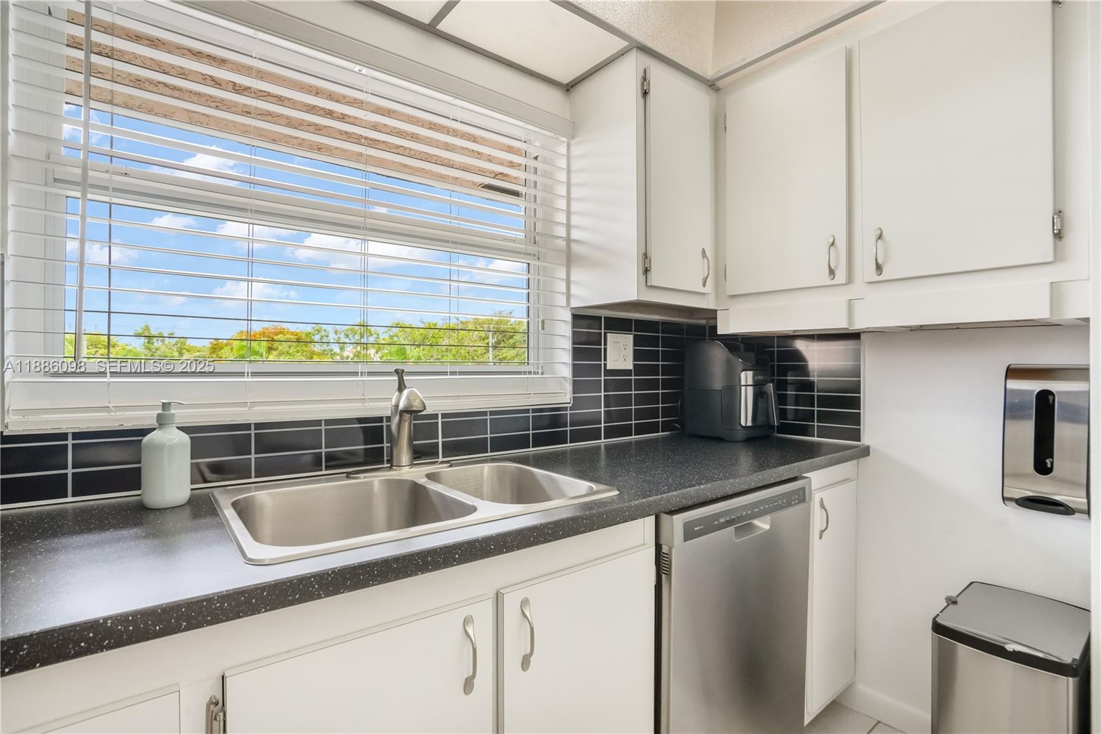9841 Sunrise Lakes Boulevard Unit: 307