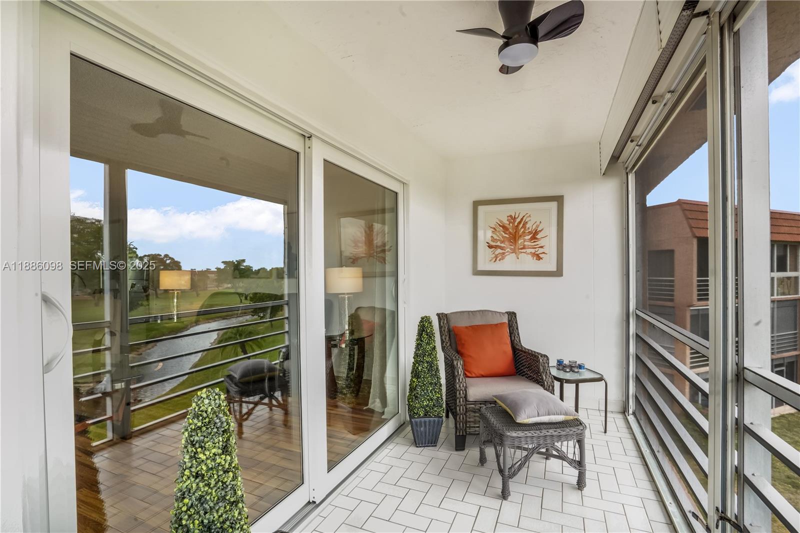 9841 Sunrise Lakes Boulevard Unit: 307
