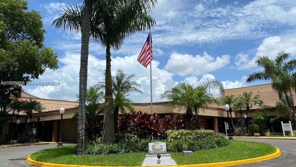 9841 Sunrise Lakes Boulevard Unit: 307