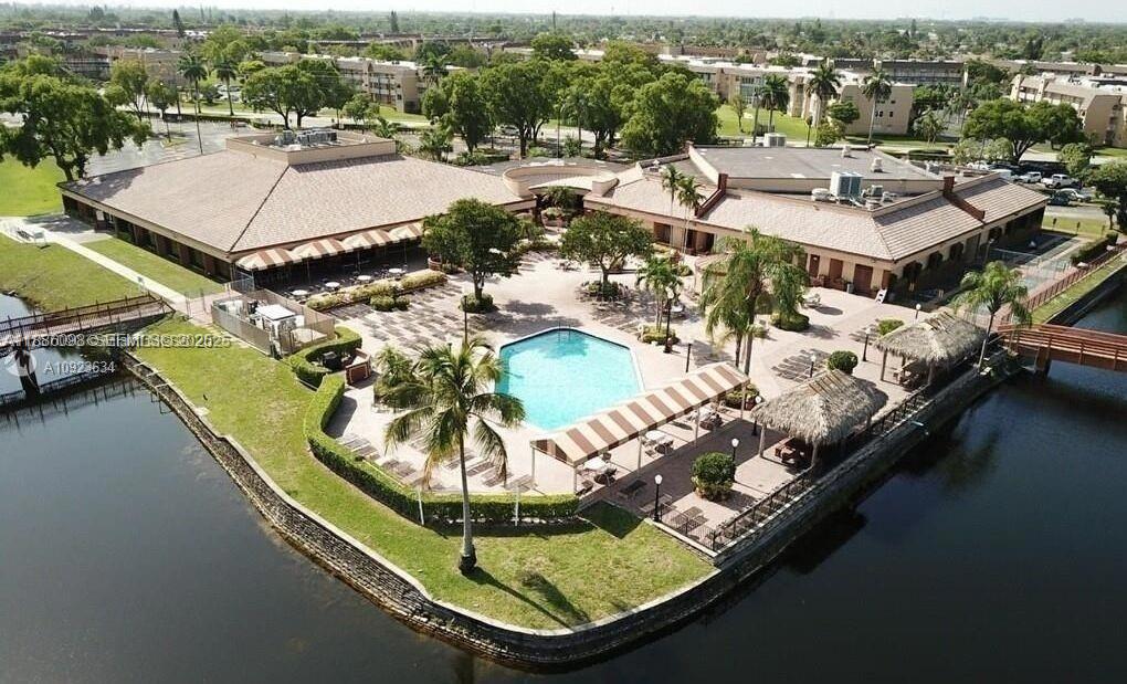 9841 Sunrise Lakes Boulevard Unit: 307