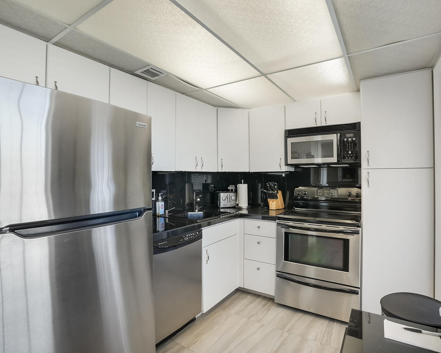 2671 S Course Dr 907