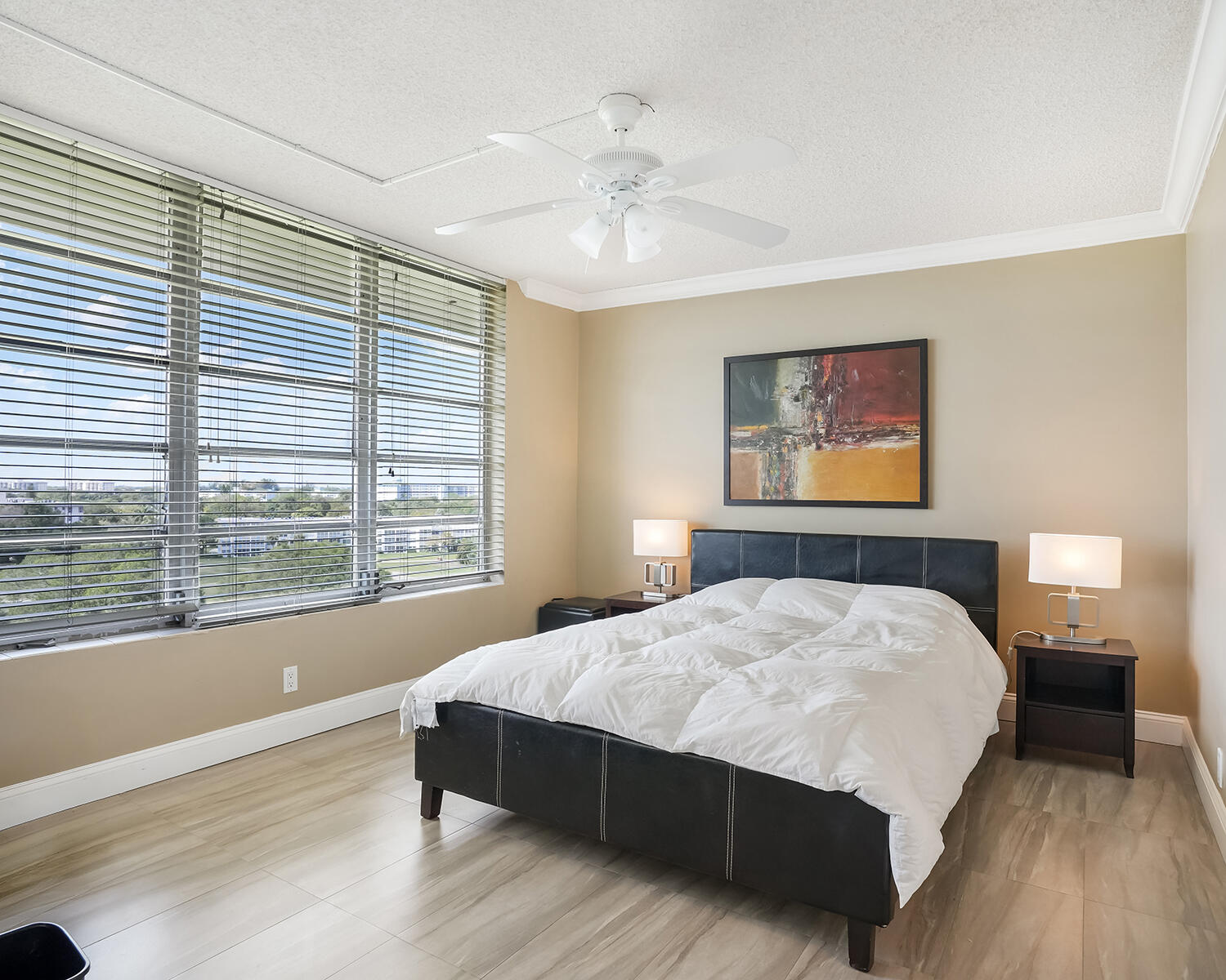 2671 S Course Dr 907