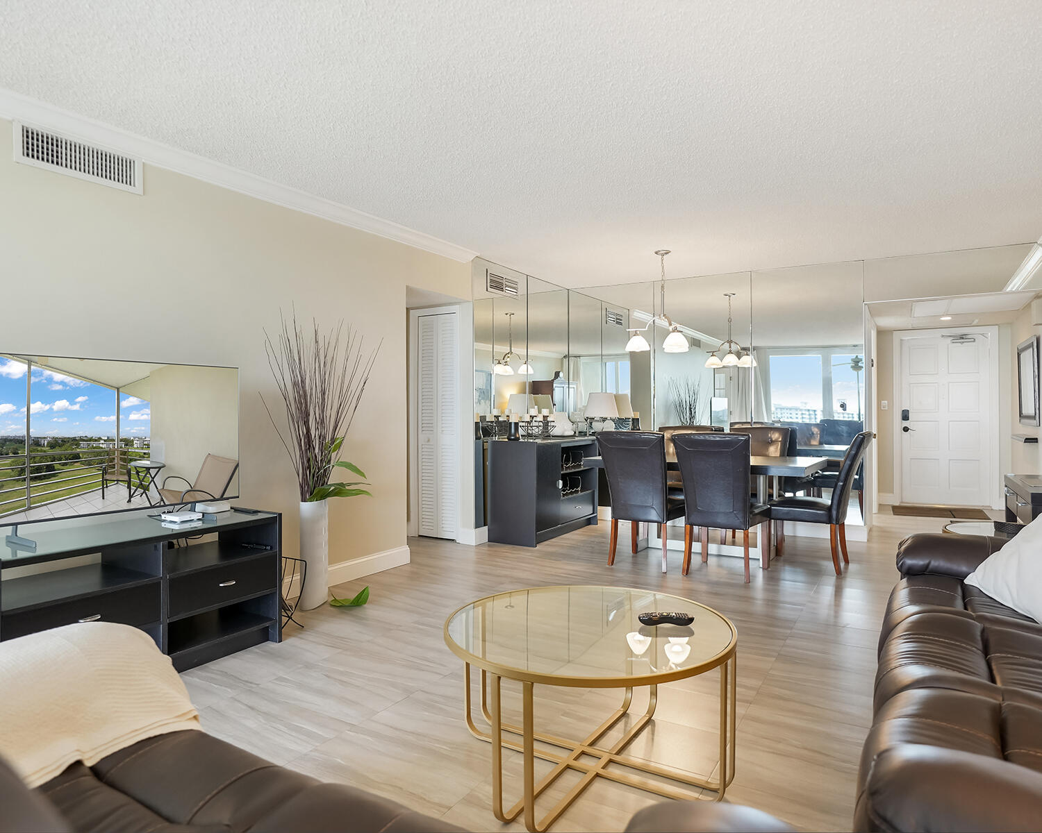 2671 S Course Dr 907