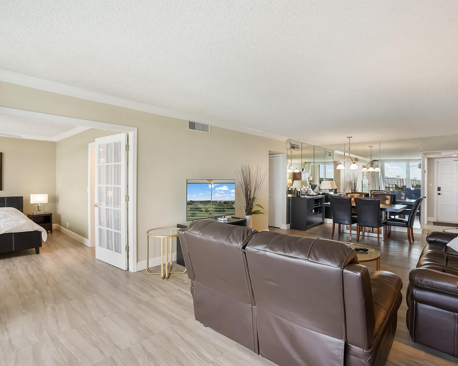 2671 S Course Dr 907