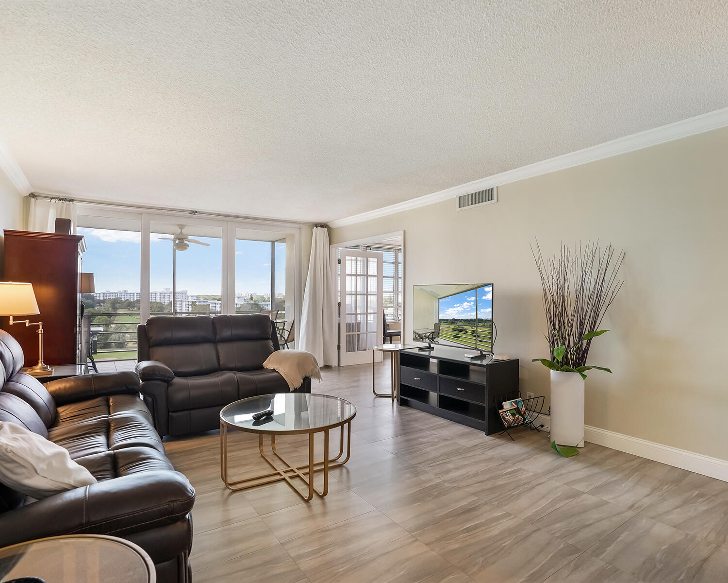 2671 S Course Dr 907