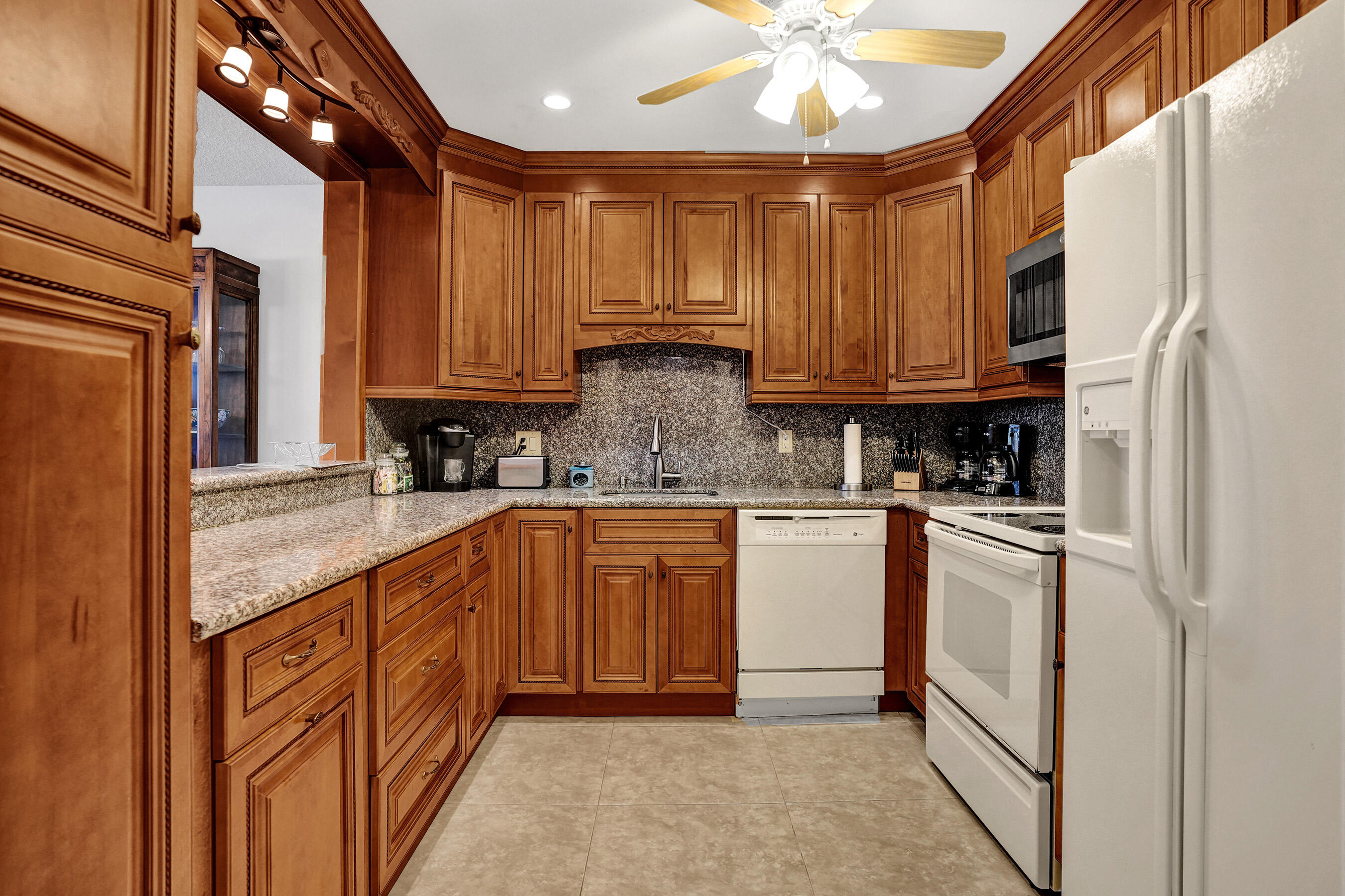 4770 NW 21st Street 306