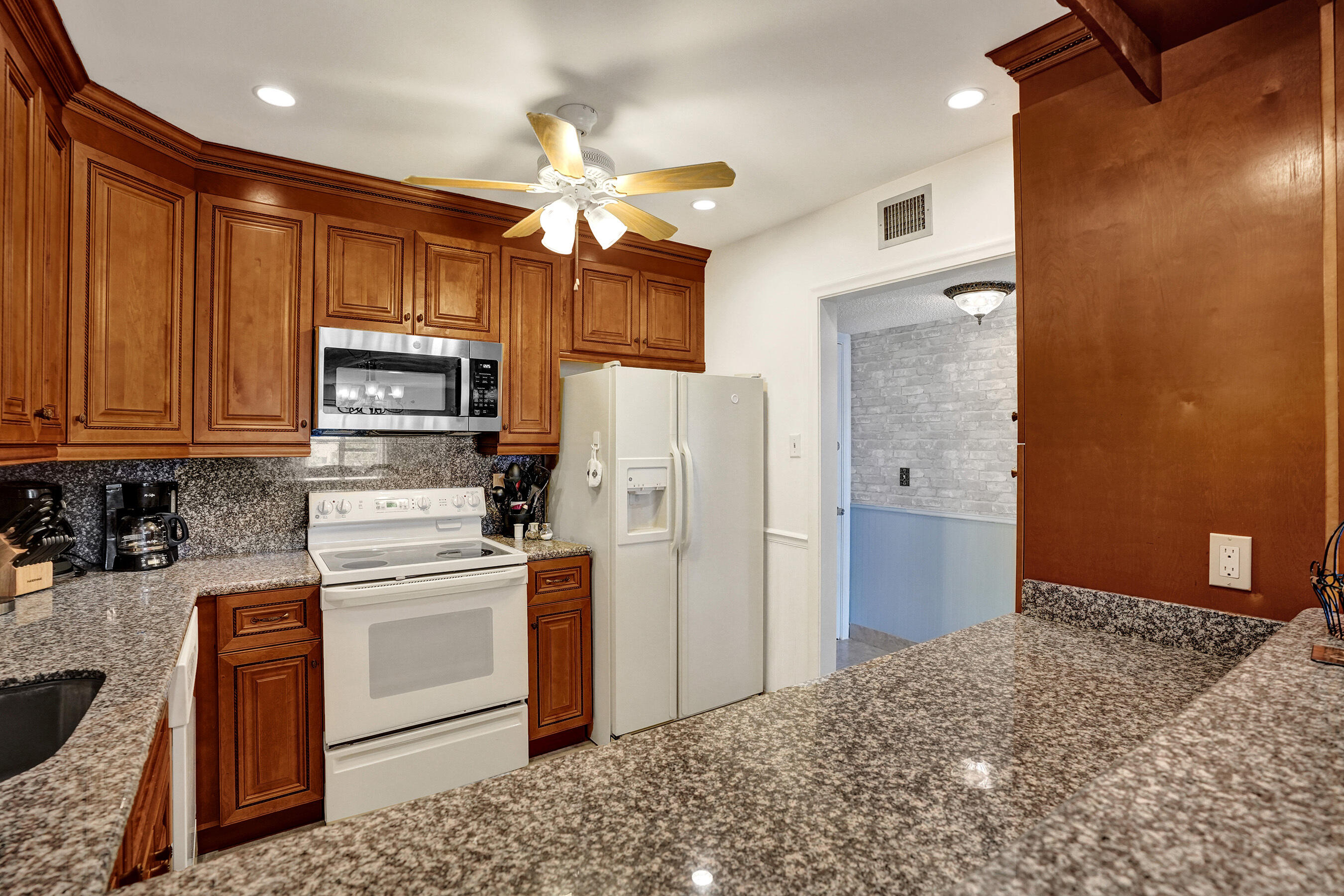 4770 NW 21st Street 306