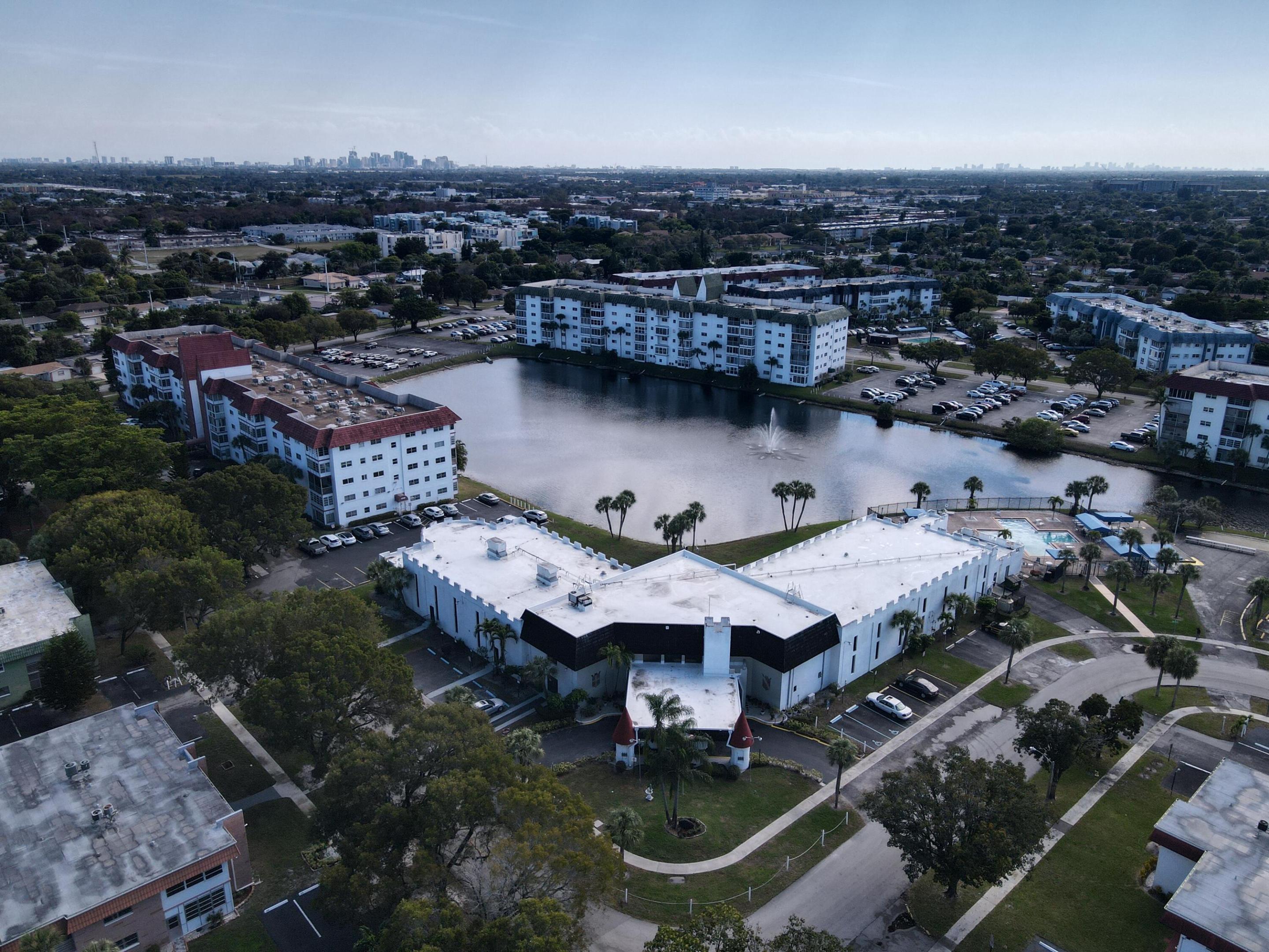 4770 NW 21st Street 306