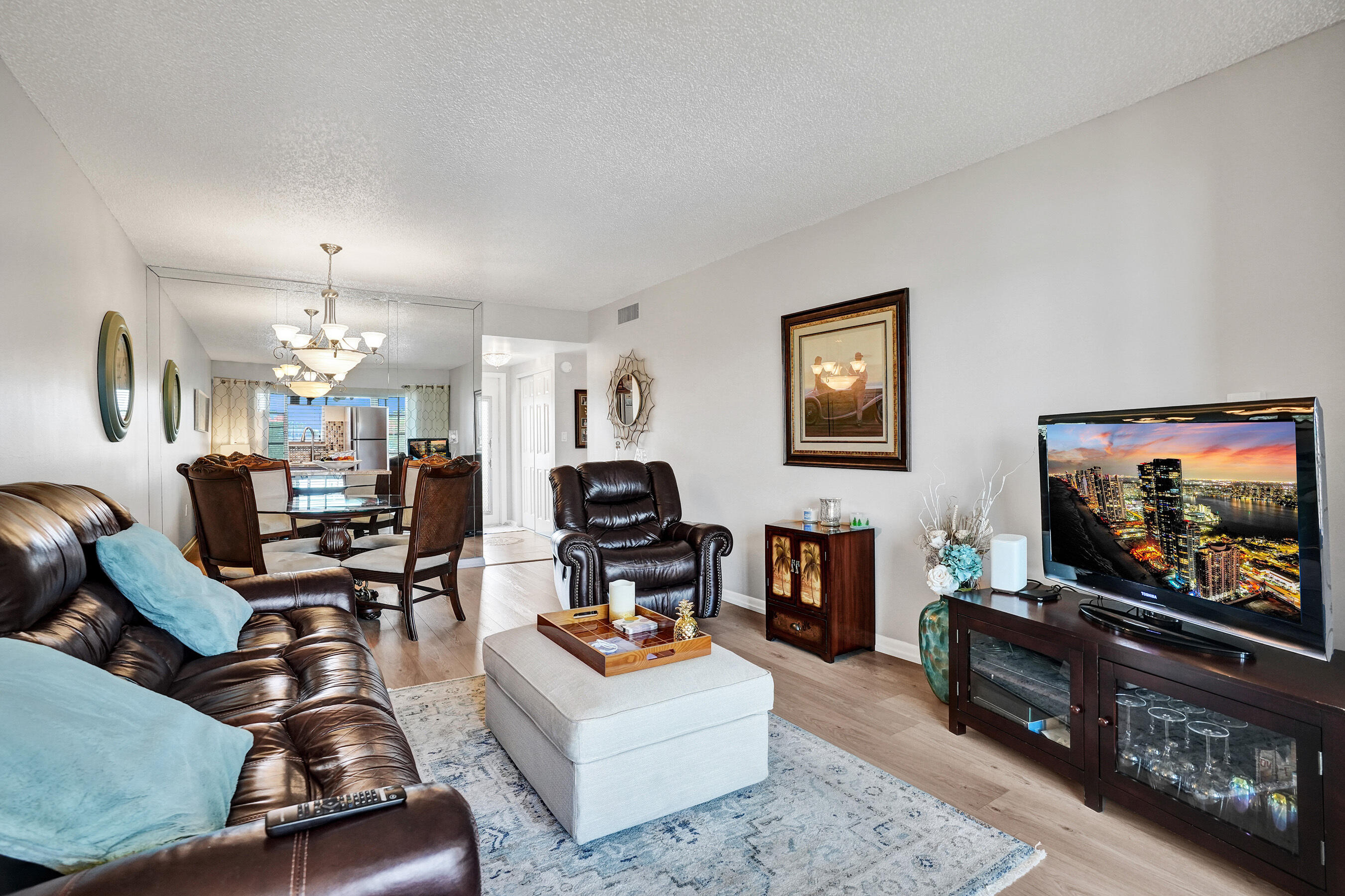 2901 E Sunrise Lakes Drive E Unit: 305