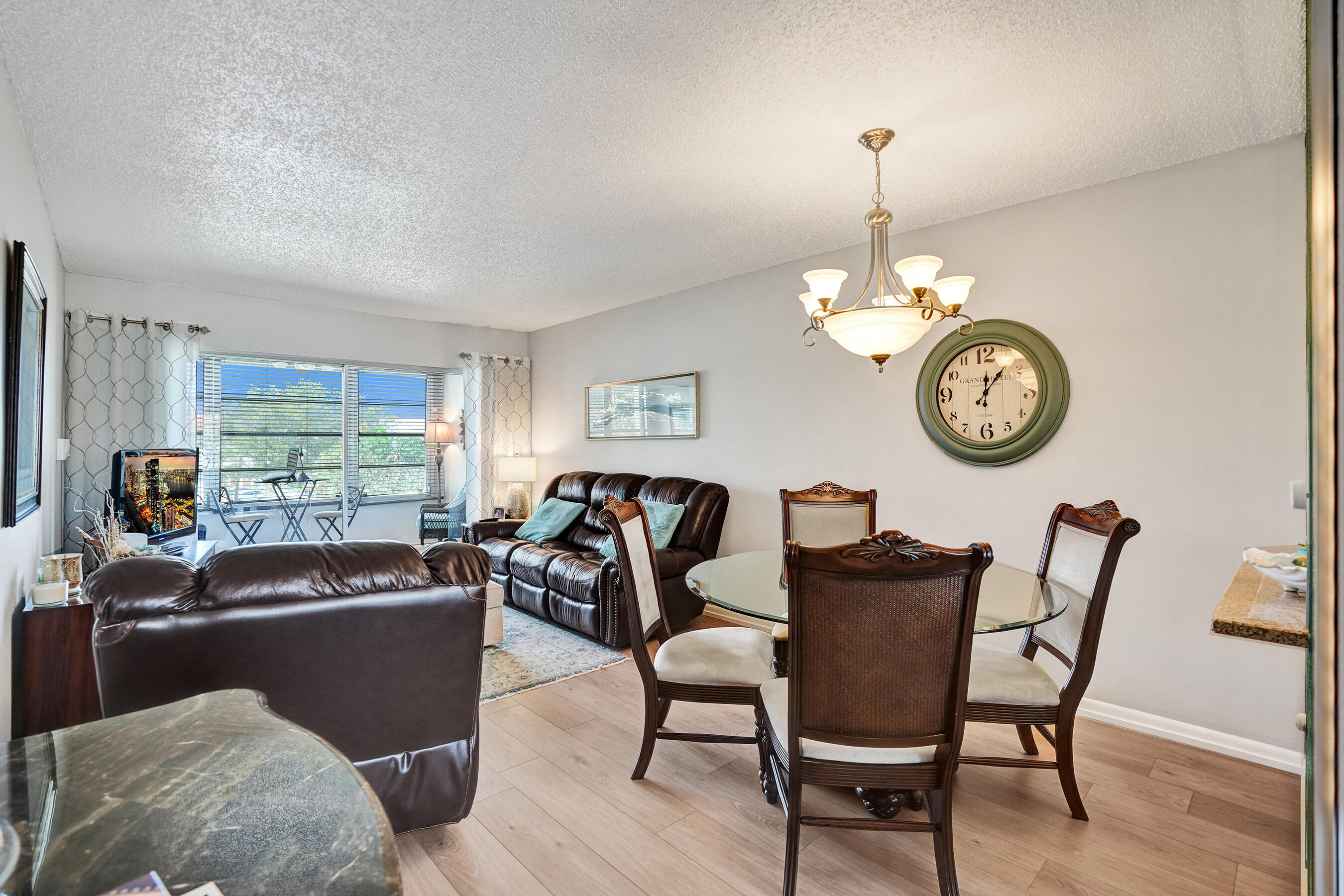 2901 E Sunrise Lakes Drive E Unit: 305
